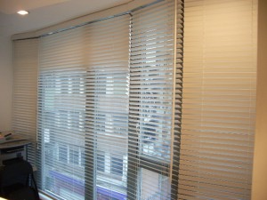 Wooden blinds (Reception)