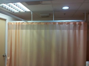 Hospital curtain (Acupuncture)
